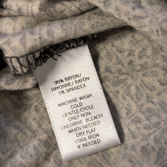 LOFT Gray Cap Sleeve Ruched Blouse - Picture 3 of 8